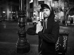 Justin Waves
