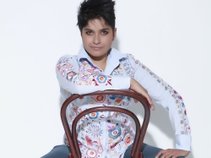 Aneesa Chaudhry Gigs, Choirs,                                      Coaching & workshops