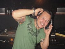 DJ Adilson
