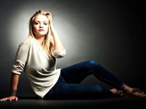 Ally Lindeen
