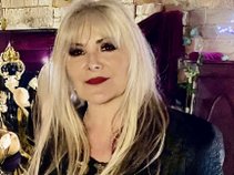 Janine Knap