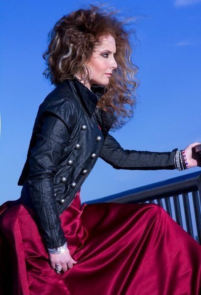 ReverbNation profile picture for @liliya
