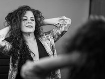 Amy Lynn & The Honey Men