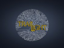 T R A I L I G H T