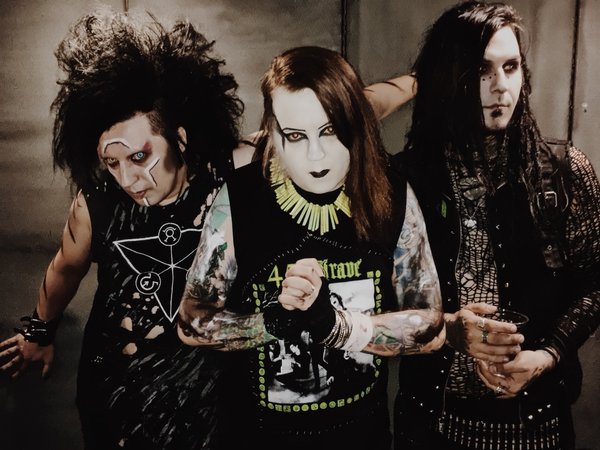 Breaking A Broken Heart by Tragic Black | ReverbNation