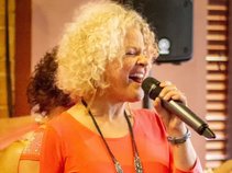 Francesca Amari, Cabaret Singer
