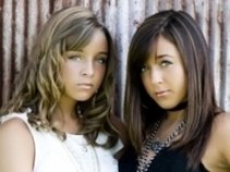 Cassy and Alyssa Gaddis
