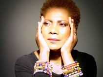 Carmen Lundy