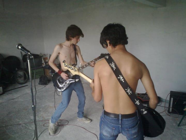 SLAVESOFFICIAL | ReverbNation