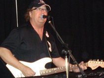 Cameron Gilbert and Kings Play On