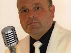 Image for Mr Andrew Dunn Sings