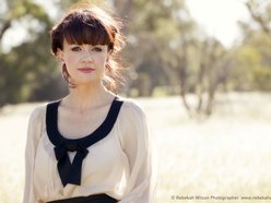 Lynda Smyth & The Borrowed Few