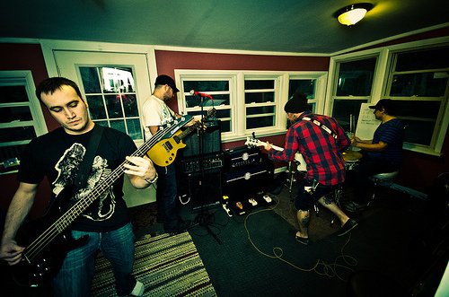 ReverbNation profile picture for @merchants