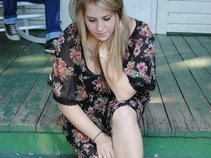 Kira Annalise