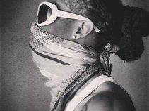 Zonee Zu