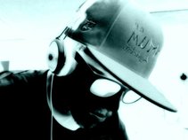 Quantum Lyricist QL