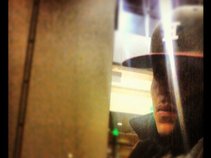 International Feem (Lucky Lefty)