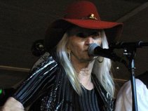 Carolina Rose & The Bluegrass Girls with Friends