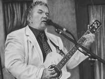 MCBruce, The Man In White