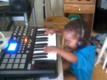 Rell V. The Boss(Producer/DJ) Beat Addict Productions