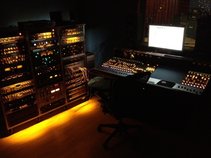 Loose Stones Studios