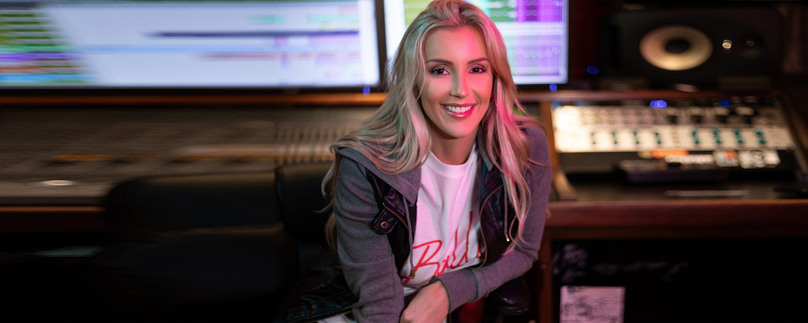 Amanda Paris | ReverbNation