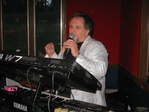 JERRY MANDELL SOLO  artist