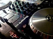 DJ DR3W