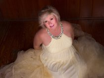 Jennifer "Golden Note" Gilmore