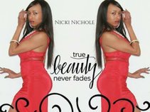Nicki Nichole
