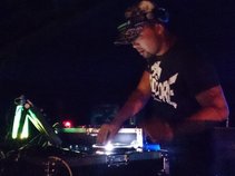 DeejayDigger