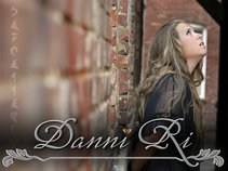 Danni Ri
