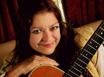 Mama Gina/Nine Toes the Bard