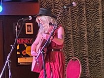Kitty Dearing
