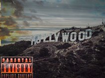 (Ricky Hollywood)