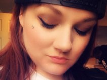 Roxxi Red