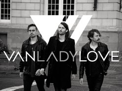 VanLadyLove