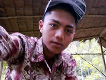 Dika (Due Senine)