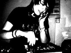 Dj aly B.