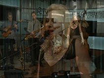 Karen Wikstrom and Les Groove Artistes