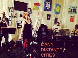 Image for Many Distant Cities