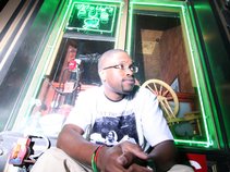 "KingEeasy"TheThrone