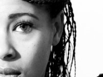 BELLA M the Black Cinderella