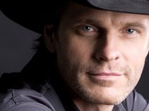 Lane Turner