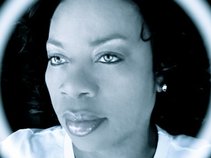 Shelia Diggs /Modern Day Diva