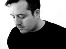 Buz (Tony Busby)