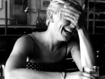 Carrie Elkin