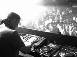 DJ Snow