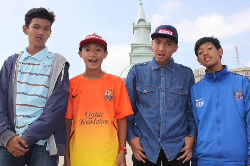 ReverbNation profile picture for @candlestick