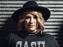 Tifani Brooke & the Dam Outlaws